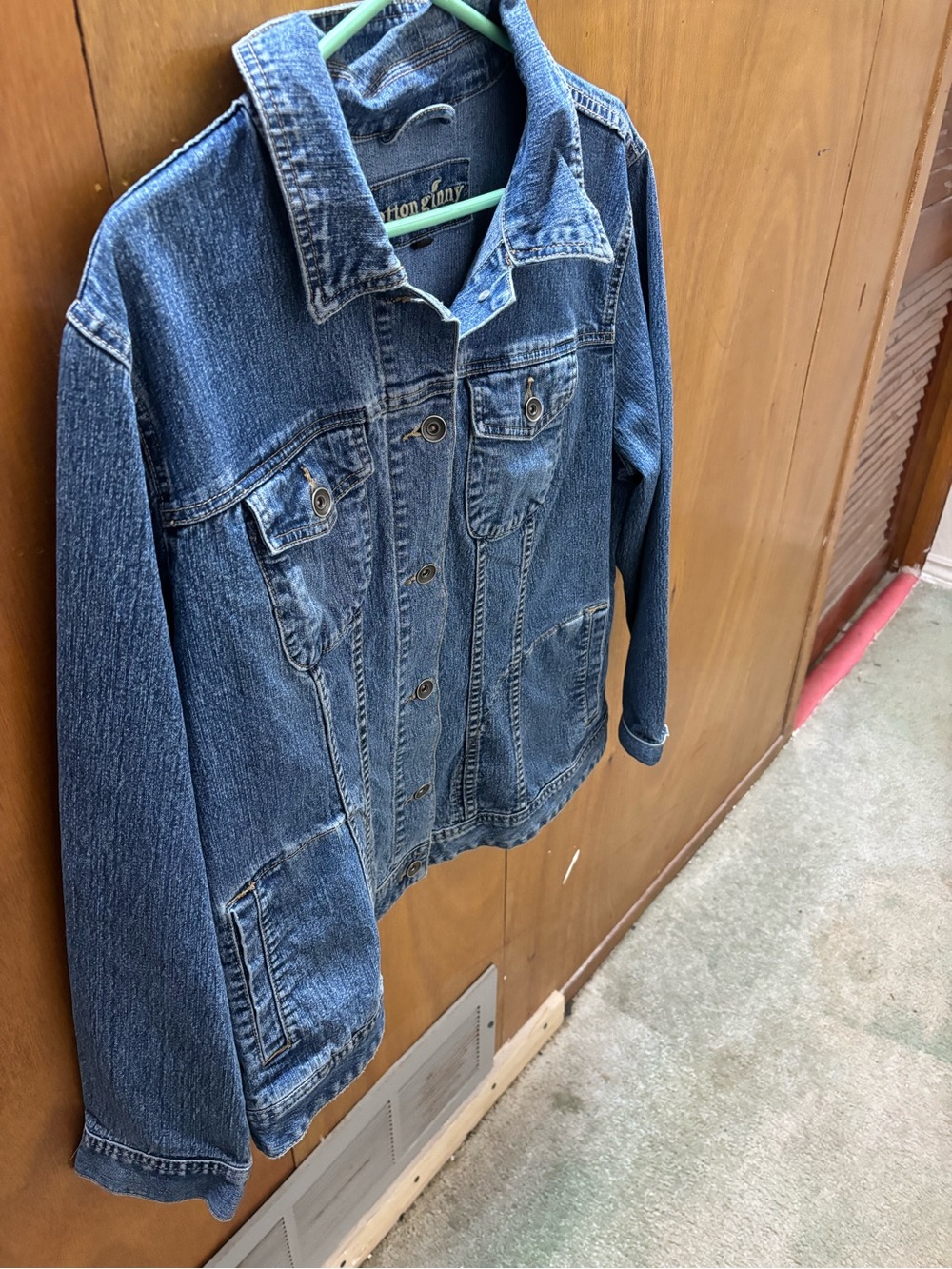 Used Jeans jacket in good mint condition - Picture 3 of 5